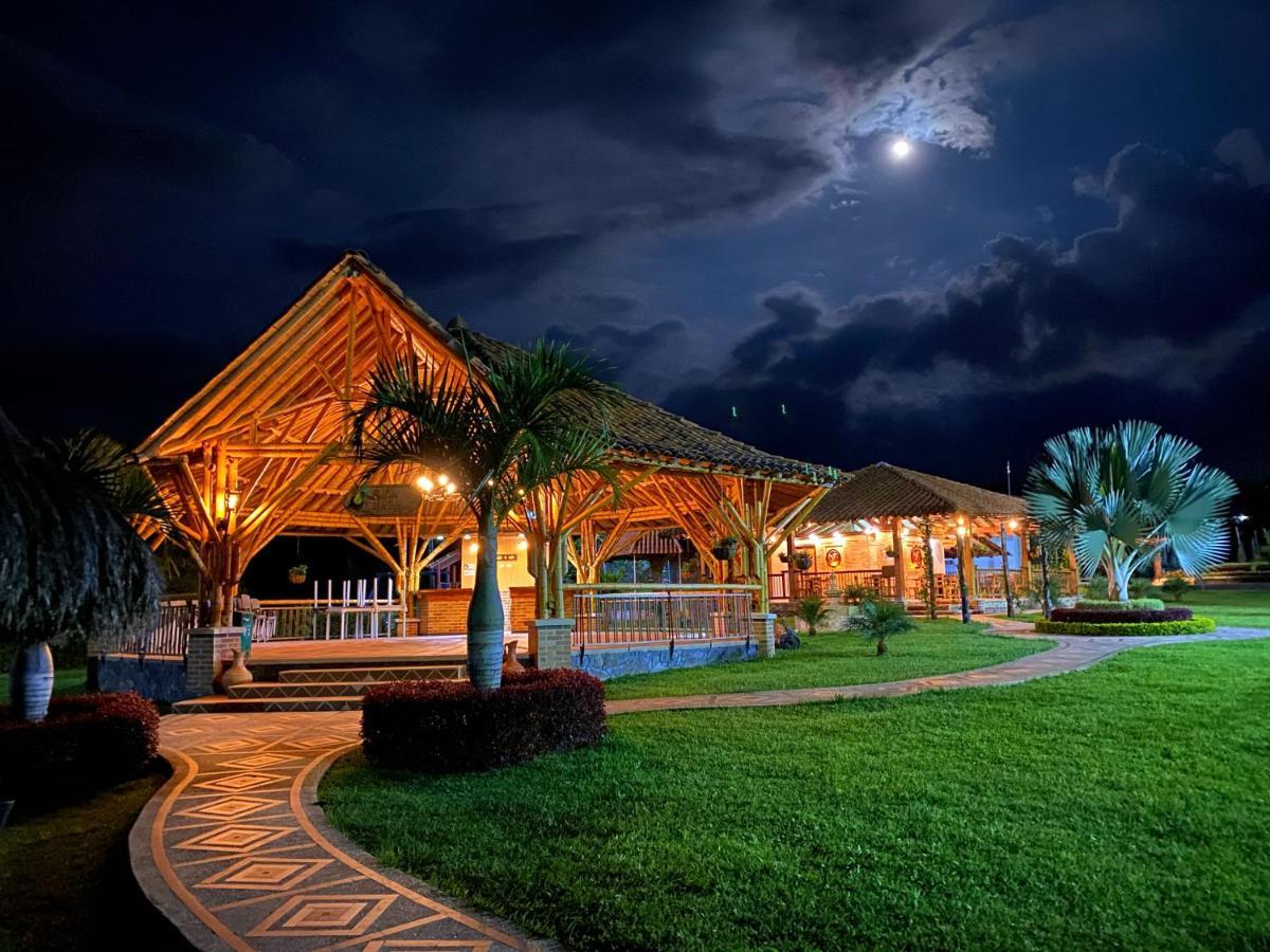 La Victoria Hotel Campestre Quimbaya Extérieur photo