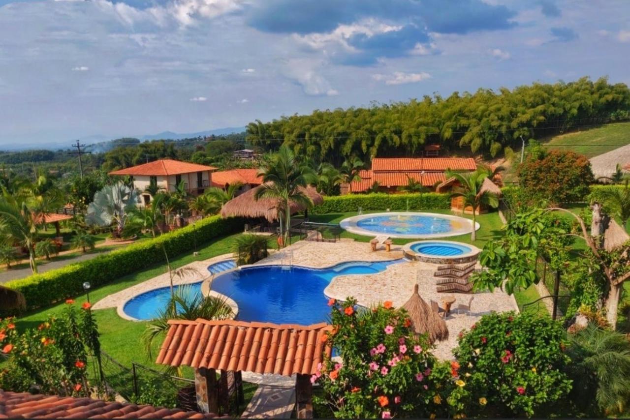 La Victoria Hotel Campestre Quimbaya Extérieur photo