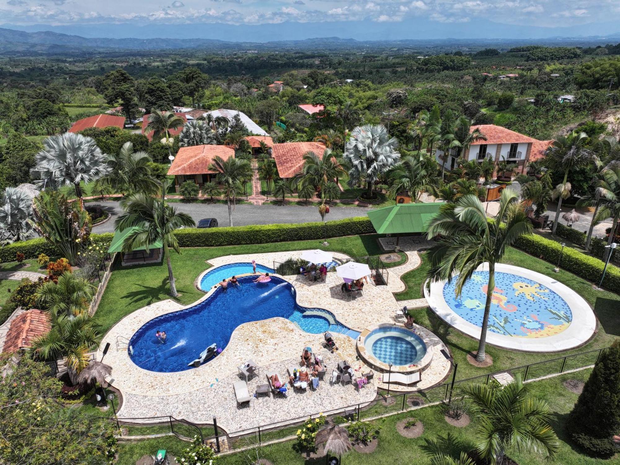 La Victoria Hotel Campestre Quimbaya Extérieur photo