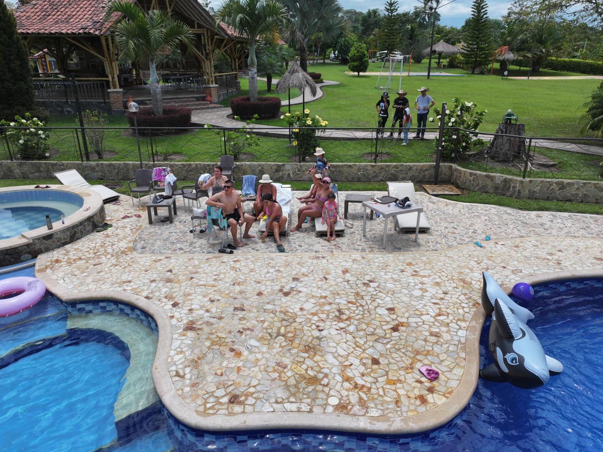 La Victoria Hotel Campestre Quimbaya Extérieur photo