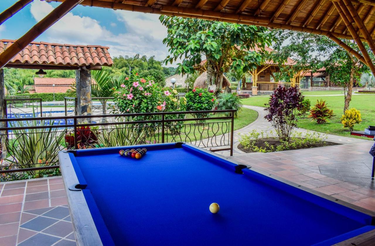 La Victoria Hotel Campestre Quimbaya Extérieur photo